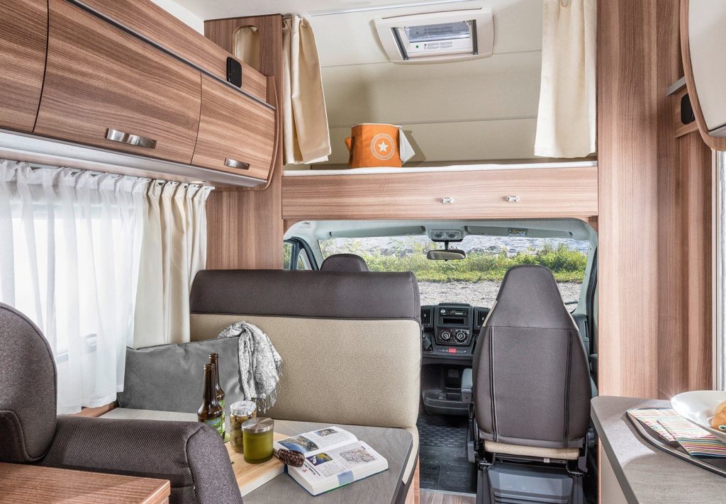 csm_ktg-weinsberg-2019-2020-carahome-interieur-8567_ff38b77d03 (1)